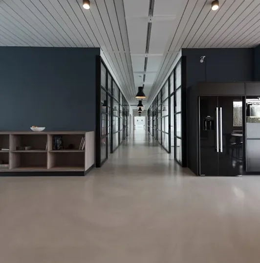 SkyMetros digital media office